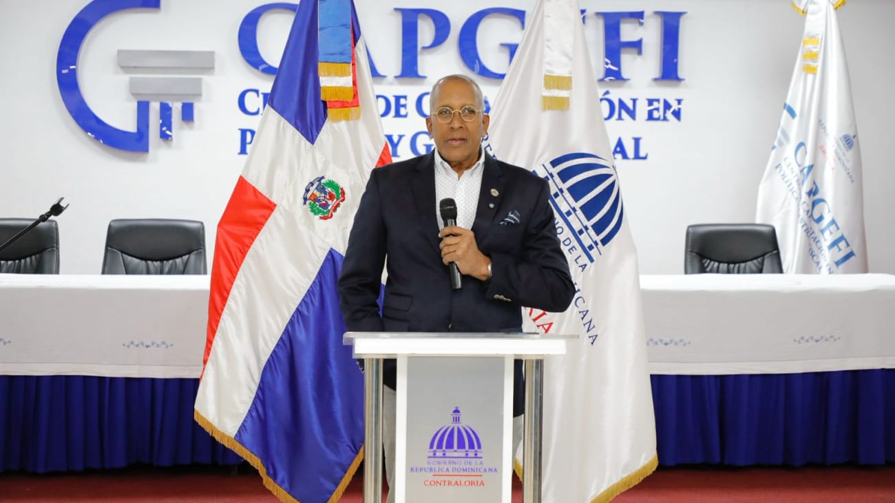 Contraloría resalta gestión económica de Abinader para generación de empleos 5 La Contraloría destaca el manejo financiero del presidente Abinader, clave en la creación de empleos y proyectos de desarrollo.
