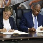 UASD e INDOMET firman convenio para fortalecer las ciencias atmosféricas en RD 6 La UASD e INDOMET firman un histórico convenio para impulsar las ciencias atmosféricas en República Dominicana, creando la primera Licenciatura en Ciencias de la Atmósfera y fomentando investigación en cambio climático y gestión de desastres naturales.