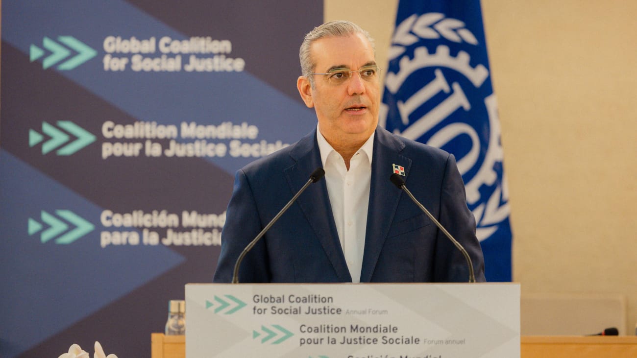 República Dominicana promueve justicia social con mejoras salariales, empleo formal y diálogo inclusivo 5 Gobierno dominicano impulsa justicia social con aumentos salariales, empleo formal y diálogo inclusivo.