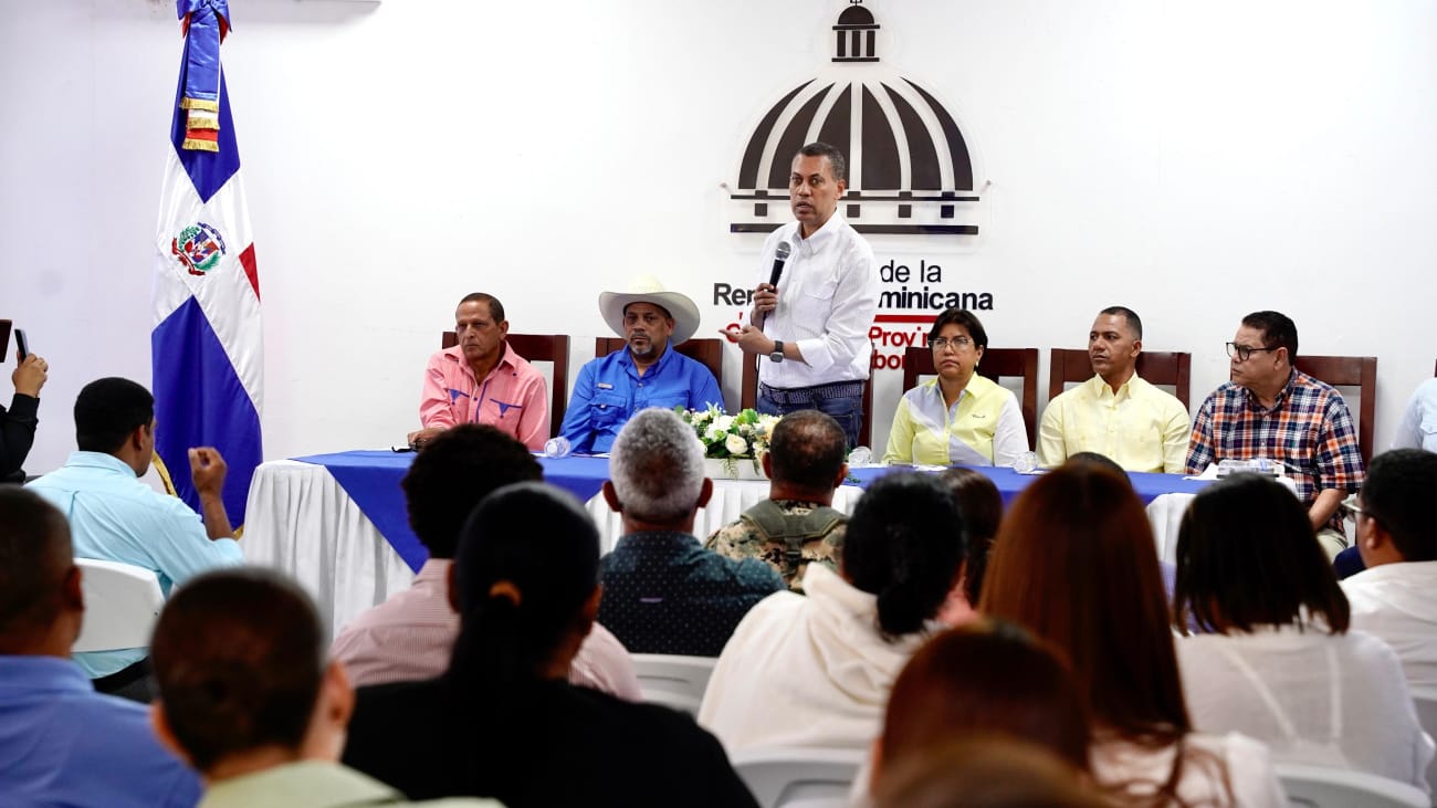 Indotel invertirá 60 millones de pesos en emisoras fronterizas para dominicanizar espectro radiofónico en la zona 5 El Indotel invertirá 60 millones de pesos en emisoras fronterizas para fortalecer la radio dominicana y contrarrestar interferencias de estaciones haitianas. Conoce el proyecto Soberanía 4.0.