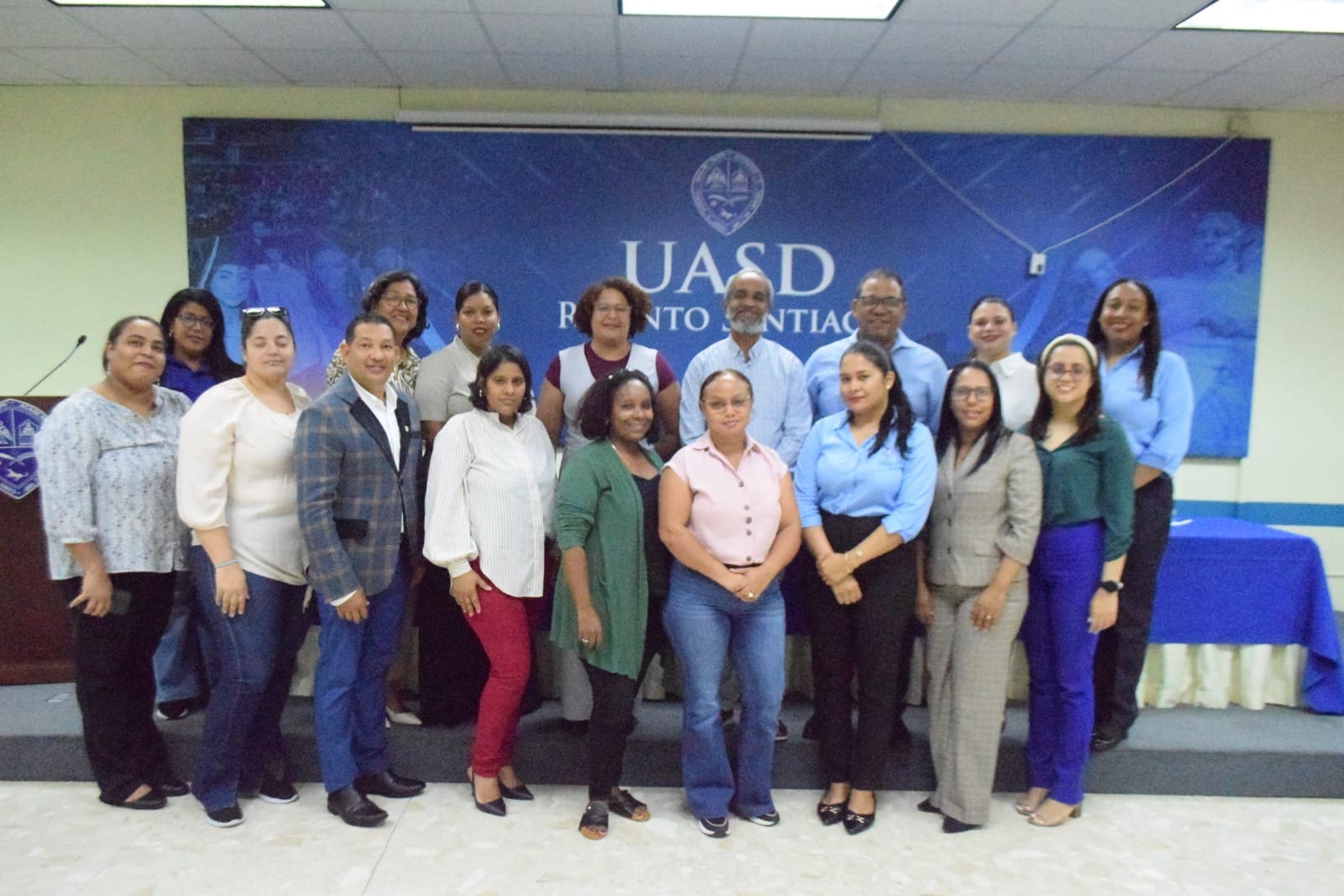 UASD Recinto Santiago fortalece la gestión académica con taller sobre soporte de postgrado 5