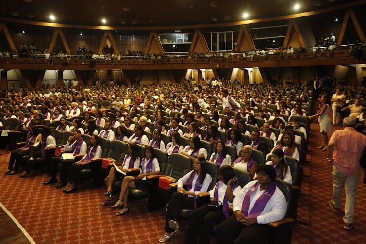 UASD gradúa 643 estudiantes en los idiomas inglés, francés, italiano, creole, portugués, español y alemán 5 La UASD gradúa a 643 estudiantes en idiomas como inglés, francés, italiano, creole, portugués, español y alemán. Conoce los detalles de la ceremonia y los destacados de esta promoción.