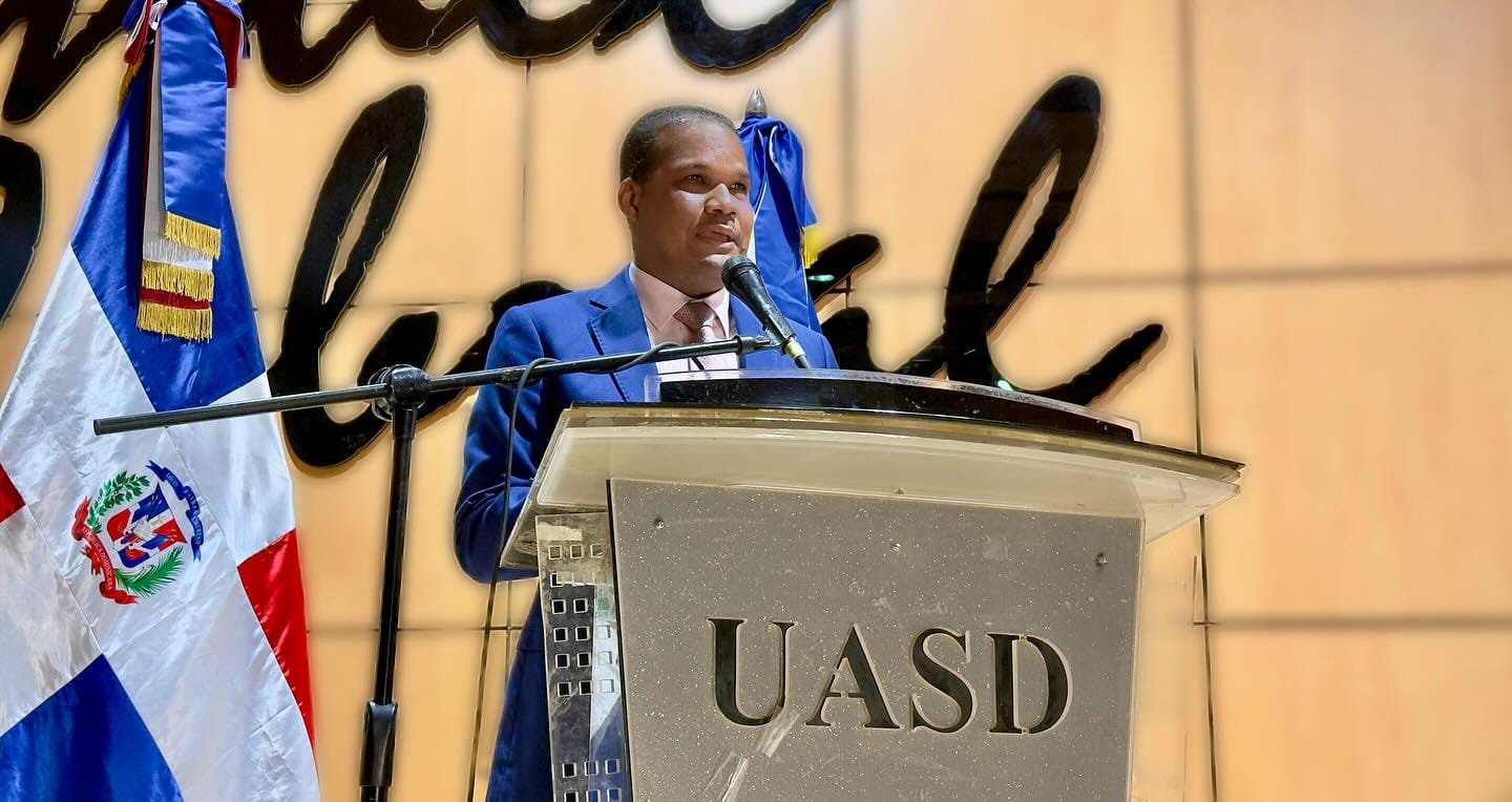 ¡La UASD se continúa consolidando como la universidad con más proyectos de investigación aprobados por el FONDOCYT! 5 La UASD lidera la investigación en RD con 21 proyectos aprobados por el FONDOCYT 2024, con una inversión de 125 millones de pesos. Descubre los estudios en educación, salud, medio ambiente y más que impulsan el desarrollo nacional.