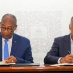 UASD y Energía y Minas acuerdan fortalecer investigación y formación en áreas estratégicas 7 La UASD y el Ministerio de Energía y Minas firman acuerdo para impulsar investigación y formación académica en minería, hidrocarburos, energía nuclear y eficiencia energética, fortaleciendo el desarrollo sostenible en República Dominicana.