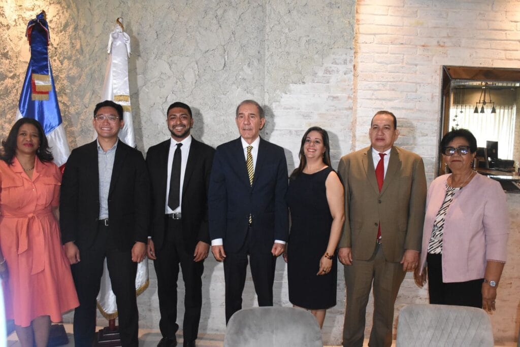 Mescyt impulsa innovación educativa en América Latina con plataforma de IA para la enseñanza del inglés 6