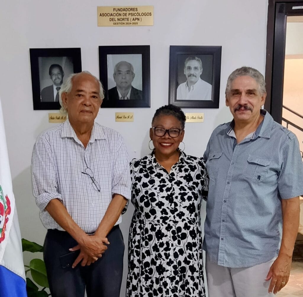 CODOPSI celebra encuentro educativo y reconoce pioneros de la psicología en el Cibao 6