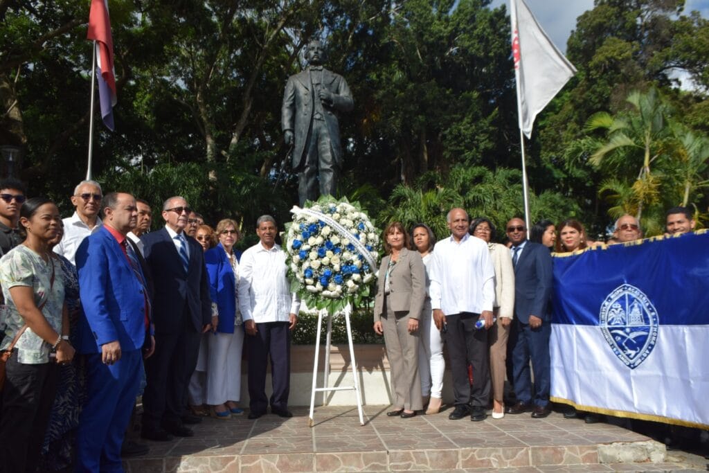 Inician festividades por 40 años de creación de la UASD Recinto Santiago 11 Inician festividades por 40 años de creación de la UASD Recinto Santiago