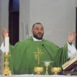 Homilía del Padre Regino sobre los 40 años de fundación de la UASD Recinto Santiago 7 El Padre Regino Martínez destacó en su homilía los 40 años de la UASD Recinto Santiago, resaltando su legado de lucha, sabiduría y justicia para el pueblo dominicano. Una reflexión llena de esperanza y proyección futura.