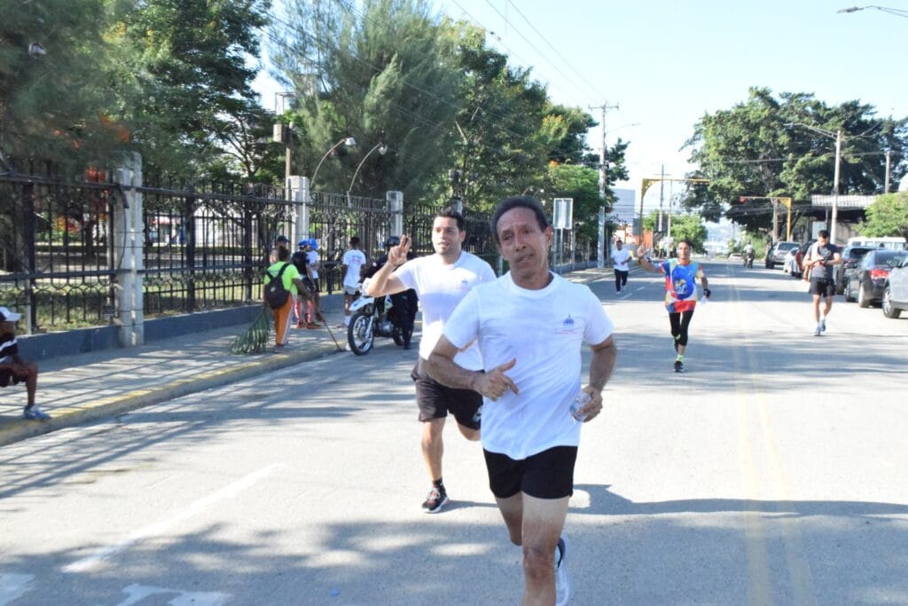 UASD Recinto Santiago realiza exitoso cuarto maratón “La UASD vibra en Santiago” 9 UASD Recinto Santiago realiza exitoso cuarto maratón “La UASD vibra en Santiago”
