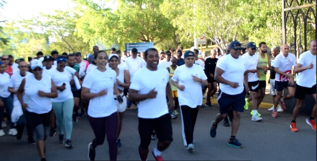 UASD Recinto Santiago realiza exitoso cuarto maratón “La UASD vibra en Santiago” 6 UASD Recinto Santiago realiza exitoso cuarto maratón “La UASD vibra en Santiago”