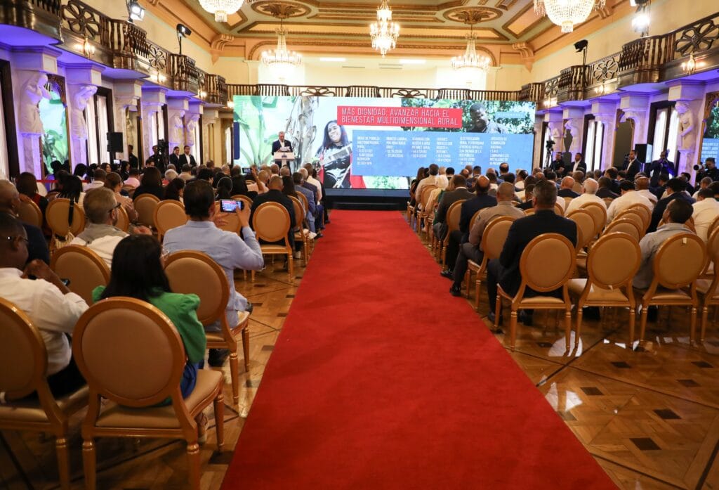 República Dominicana registra avances históricos en salud, educación, seguridad, vivienda y economía entre 2020 y 2025 7 República Dominicana registra avances históricos en salud, educación, seguridad, vivienda y economía entre 2020 y 2025