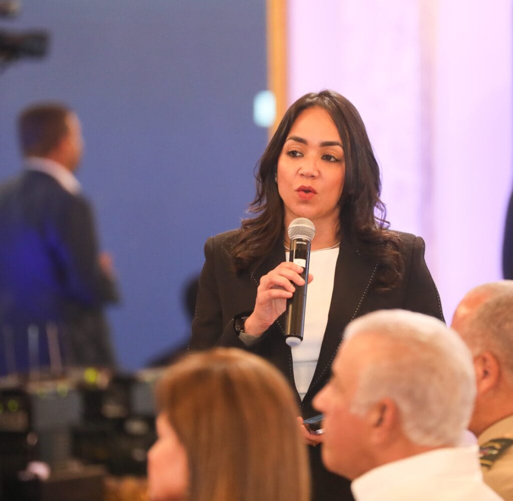 República Dominicana registra avances históricos en salud, educación, seguridad, vivienda y economía entre 2020 y 2025 8 República Dominicana registra avances históricos en salud, educación, seguridad, vivienda y economía entre 2020 y 2025