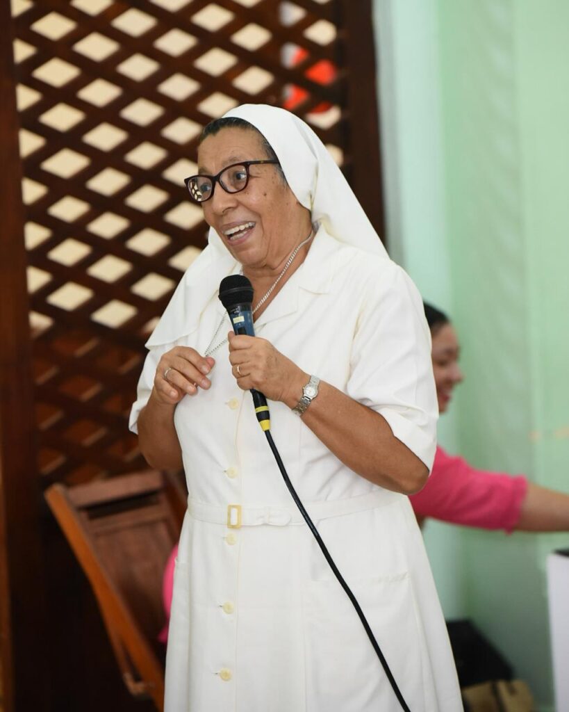 Promoción Epílogo del Sagrado Corazón de Jesús celebra 30 aniversario con emotivo encuentro 6