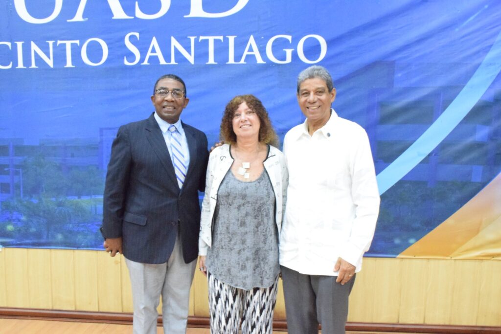 Roxana Marduchowicz aborda en la UASD Santiago los retos y alcances de la ciudadanía digital