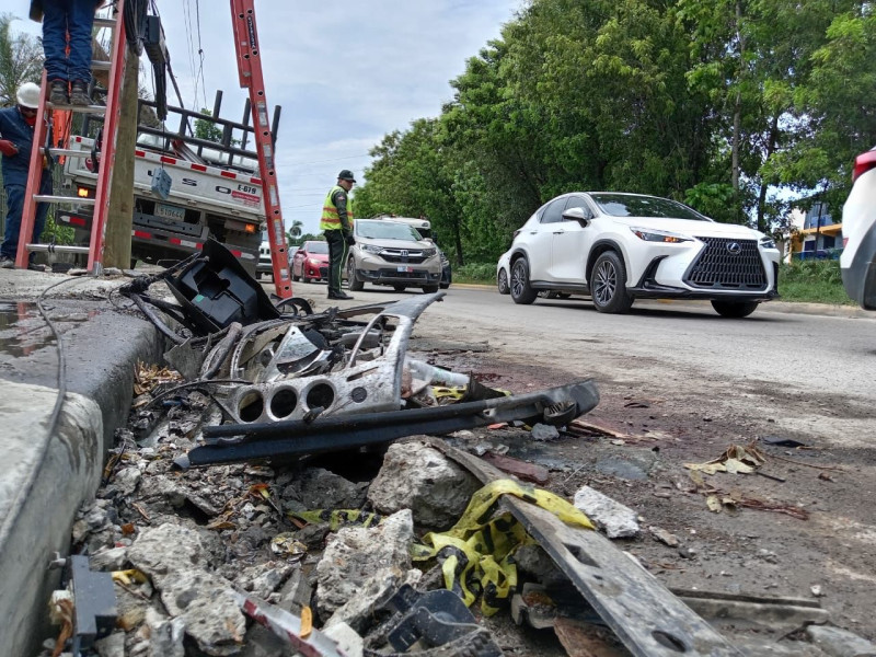 Cuatro jóvenes fallecen en accidente vial en Santiago, otros cuatro permanecen heridos 5