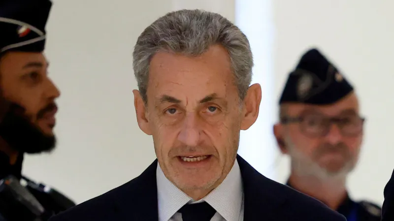 Sarkozy condenado a cinco años de prisión por caso de fondos libios 5
