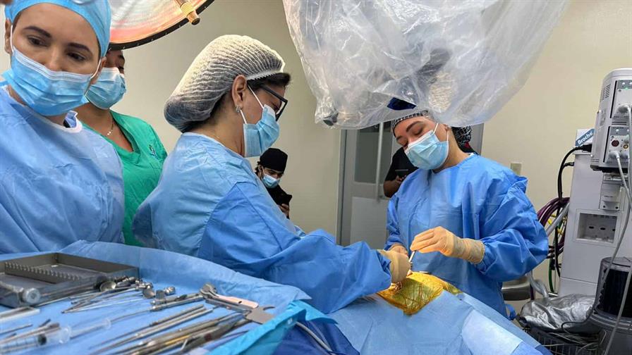 Niña de cuatro años recupera audición tras exitoso implante coclear en el HOMS 5