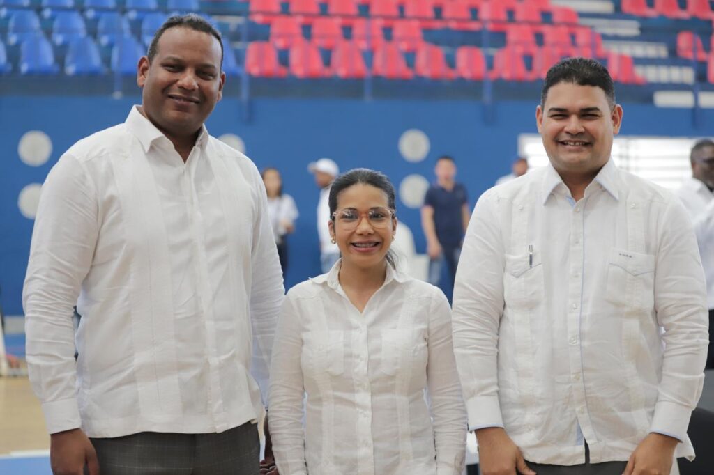 Supérate y Siuben integran 40,000 familias a la Ruta de Superación de la Pobreza 8 Supérate y Siuben integran 40,000 familias a la Ruta de Superación de la Pobreza
