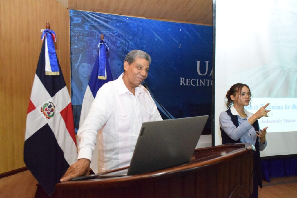 Creatividad e innovación marcan jornada inductiva de Diseño Industrial y Moda en la UASD Santiago