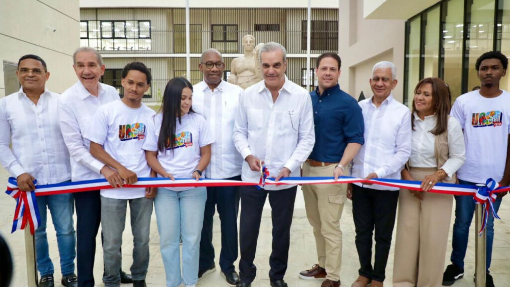 Inauguran en Cotuí nuevo campus regional de la UASD con 29 aulas 6 Inauguran en Cotuí nuevo campus regional de la UASD con 29 aulas