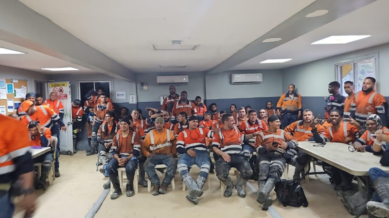 Rescatan sin heridos a 80 mineros atrapados en operación subterránea de Cormidom 5