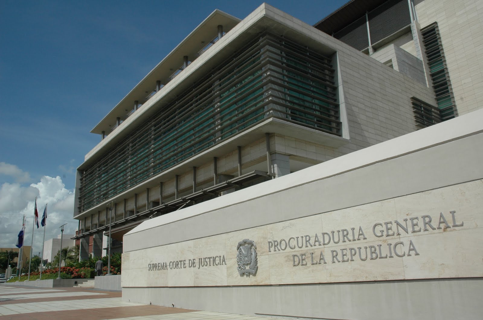 Autoridades ejecutan cambio de mando en el Oncológico del Cibao 5