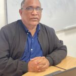 Más Allá del Pescado sin Cabeza: Una Reflexión Urgente sobre el Conocimiento Desconectado de la Vida 6 Reflexión profunda sobre la educación y el conocimiento moderno desconectado de la vida real y su propósito transformador.