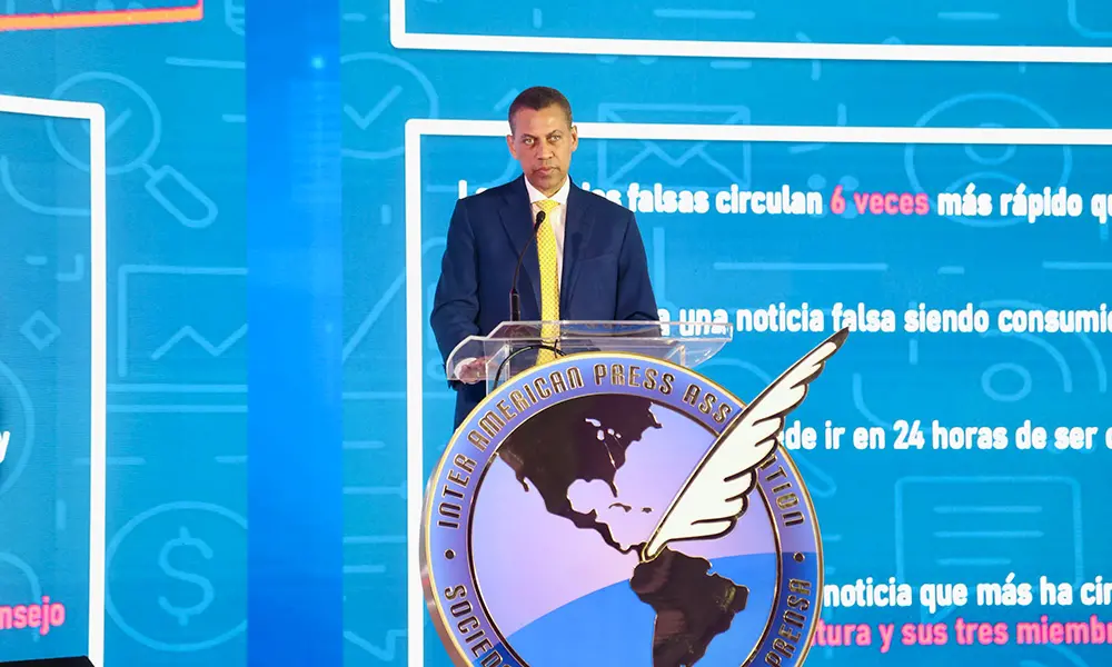 Indotel alerta que la desinformación en redes amenaza la democracia y la credibilidad de los medios 5