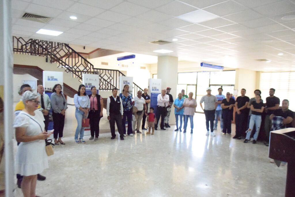 UASD Recinto Santiago inaugura exposición itinerante “80 Años. Una Historia. Primer Picazo Monumento a los Héroes de la Restauración” 6