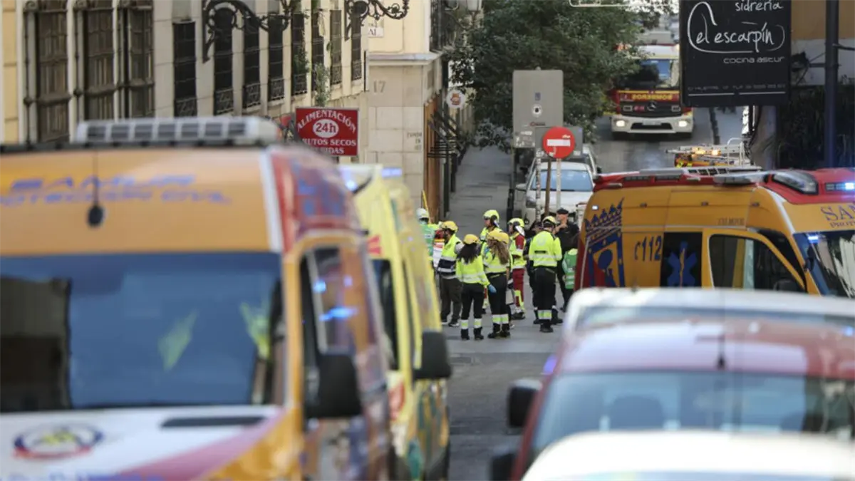 Buscan a cuatro obreros tras derrumbe parcial de edificio en obras en Madrid 5