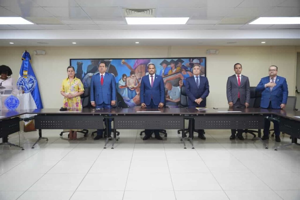 UASD fortalece su oferta académica con dos nuevos doctorados junto a la Universidad Miguel Hernández