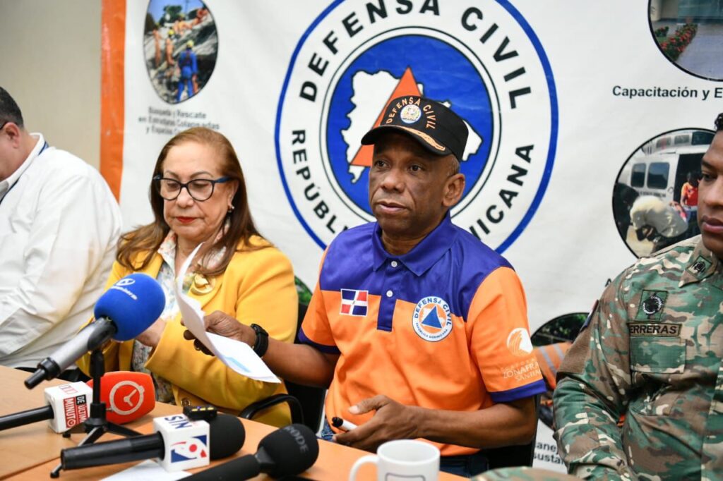 Más de 50 desplazados y 42 refugiados en San Juan por los efectos de la tormenta Melissa 5 Más de 50 personas desplazadas y 42 refugiadas en San Juan por los efectos de la tormenta Melissa.