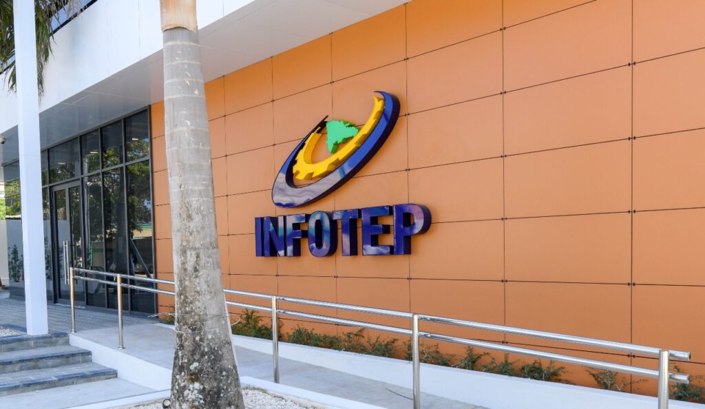 INFOTEP celebrará su graduación ordinaria de la Región del Cibao en la Gran Arena 6 INFOTEP celebrará su graduación ordinaria de la Región del Cibao en la Gran Arena