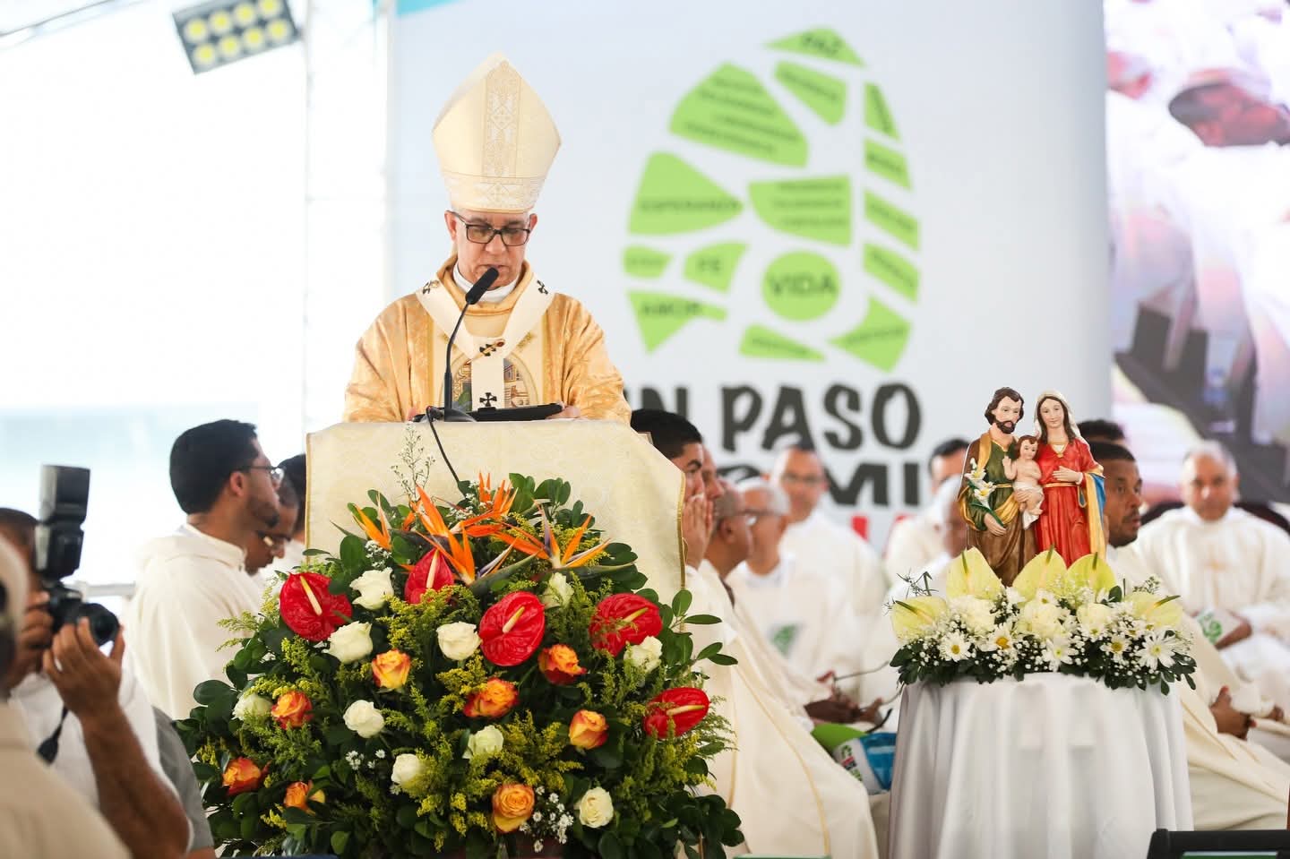 Multitudinaria caminata “Un Paso por mi Familia 2025” reúne a miles en Santiago