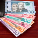 Abinader anuncia pago de regalía y bono navideño en diciembre 2 Abinader anuncia pago de regalía y bono navideño en diciembre