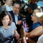 Kathy Hochul inicia visita oficial a Santiago junto a Adriano Espaillat