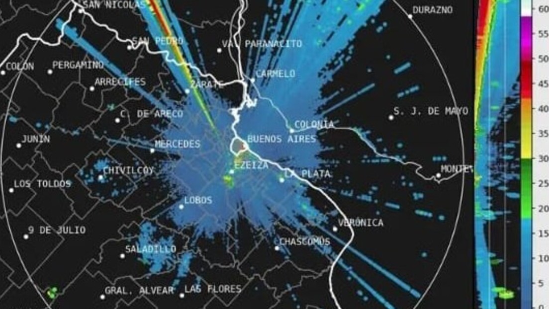 Nube tóxica avanza tras explosión en Ezeiza, Argentina y activan alerta en el AMBA 7 Nube tóxica avanza tras explosión en Ezeiza, Argentina y activan alerta en el AMBA