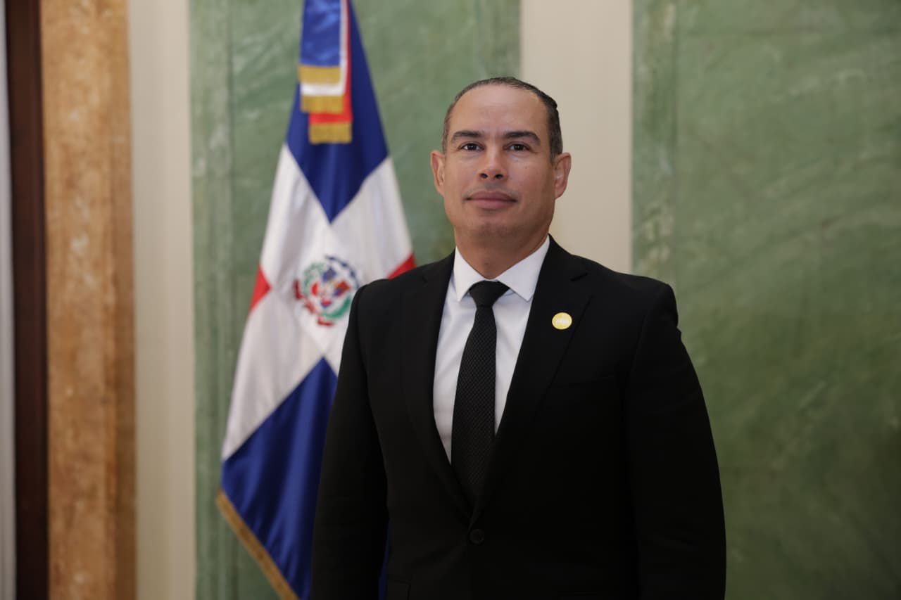 El Magistrado Franklin Emilio Concepción Acosta expuso ante el Consejo Nacional de la Magistratura su visión para fortalecer la Suprema Corte de Justicia, destacando su trayectoria, ética y compromiso con la transparencia judicial.