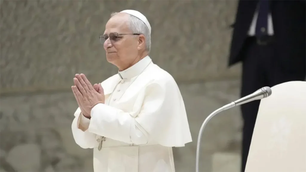 El papa León XIV insta a crear empleos dignos y estables para los jóvenes durante el Jubileo del Mundo del Trabajo.