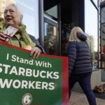 Empleados de Starbucks amplían huelga en EE. UU. por convenio laboral