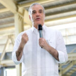 El presidente Luis Abinader reiteró que en su gobierno no existe espacio para la corrupción ni la impunidad, destacando que la investigación en SeNaSa fue enviada al Ministerio Público y que se actuará con firmeza para recuperar los recursos y someter a los responsables.