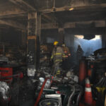 Finalizan labores de extinción en Ferretería San Miguel; investigan causa