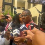 Familiares de mayor del Ejército alegan legítima defensa en muerte de joven