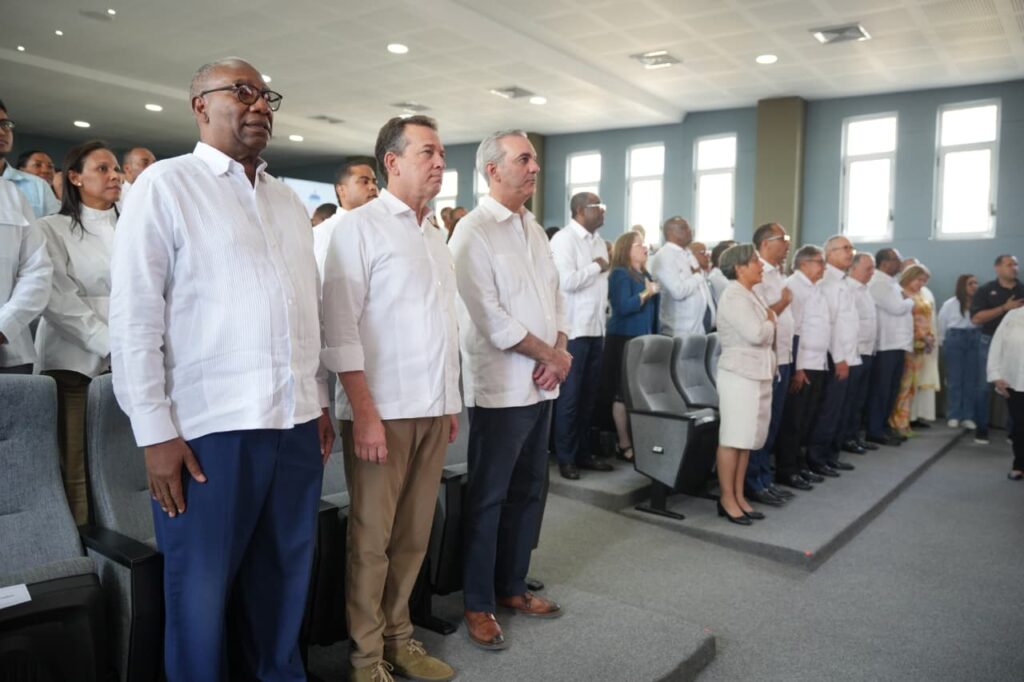 Gobierno y UASD inauguran Centro Universitario Regional en Neiba