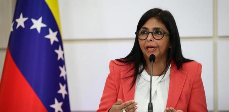 Vicepresidenta venezolana asume temporalmente el poder
