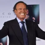 Julio Iglesias niega rotundamente acusaciones de abuso sexual