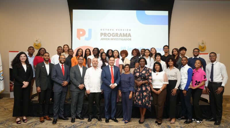 El Ideice dejó inaugurada la octava versión del Programa Joven Investigador con 30 nuevos participantes que desarrollarán estudios sobre distintas áreas del sistema educativo dominicano, fortaleciendo la investigación y la calidad educativa en el país.