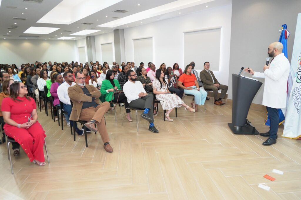 CAID ofrece una visión médica, nutricional y emocional del autismo en conferencia Médico-Científica