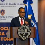 Radhamés Silverio presenta su candidatura a rector de la UASD para el período 2026-2030 con una propuesta basada en innovación, transformación digital, investigación científica y fortalecimiento institucional.