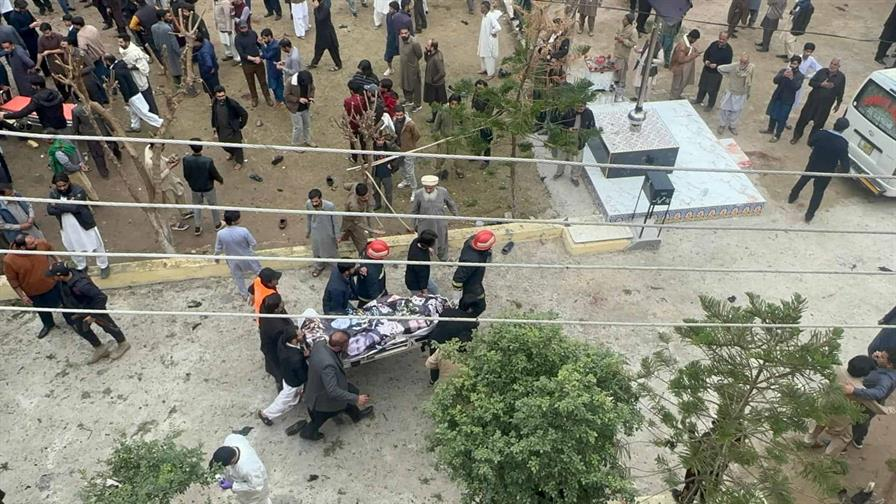 Tragedia en Islamabad: Atentado Suicida Deja 31 Muertos en Mezquita Chiíta